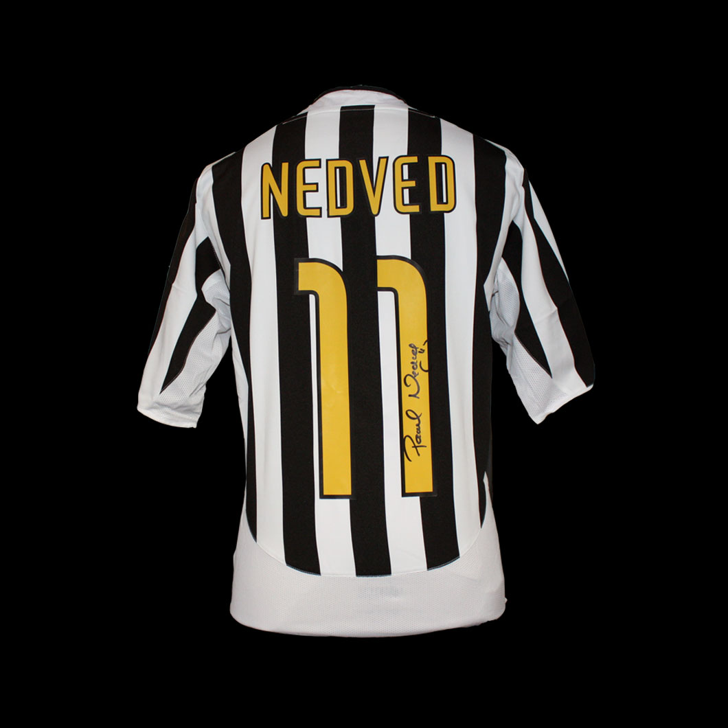 Hình nền Pavel Nedved (58) - hình nền bóng đá - hình nền cầu thủ - hình nền đội bóng