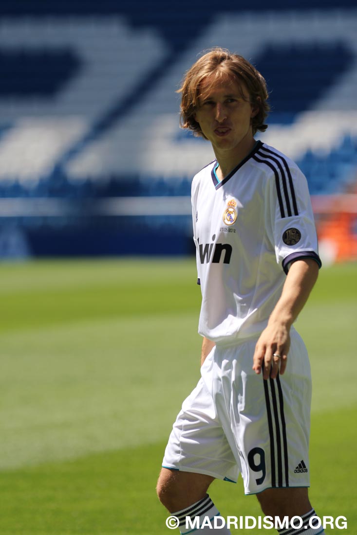 Hình nền Luca Modric (85) - hình nền bóng đá - hình nền cầu thủ - hình nền đội bóng