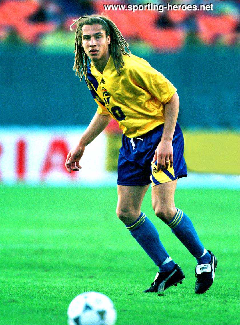 Hình nền Henrik Larsson (15) - hình nền bóng đá - hình nền cầu thủ - hình nền đội bóng