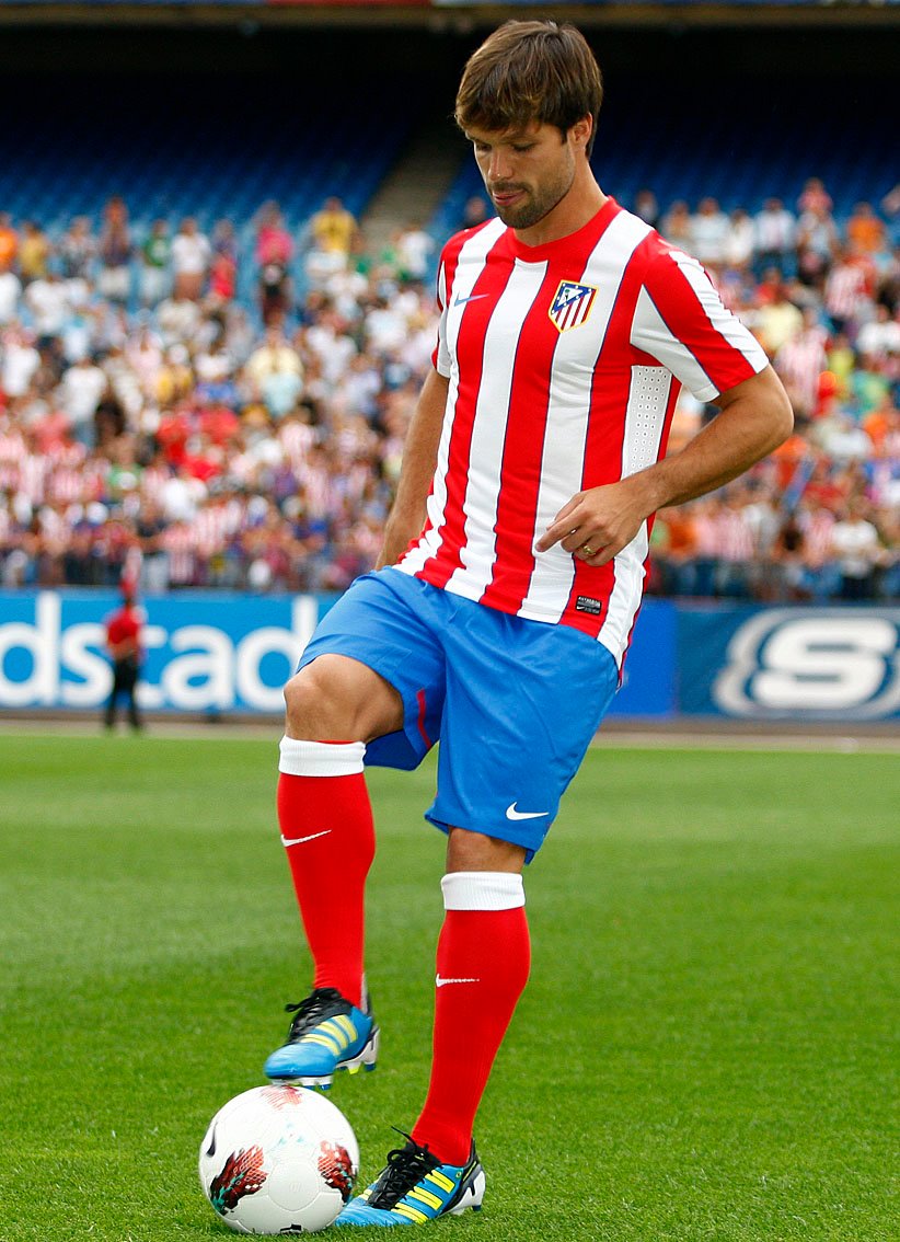 Hình nền Diego Ribas (64) - hình nền bóng đá - hình nền cầu thủ - hình nền đội bóng