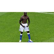 hình nền bóng đá, hình nền cầu thủ, hình nền đội bóng, hình Mario Balotelli wallpaper (48)