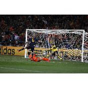 hình nền bóng đá, hình nền cầu thủ, hình nền đội bóng, hình andres iniesta 2010 world cup (8)