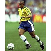hình nền bóng đá, hình nền cầu thủ, hình nền đội bóng, hình Roberto Carlos (13)