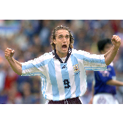 hình nền bóng đá, hình nền cầu thủ, hình nền đội bóng, hình Gabriel Batistuta (75)