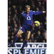 hình nền bóng đá, hình nền cầu thủ, hình nền đội bóng, hình Dennis Bergkamp (30)