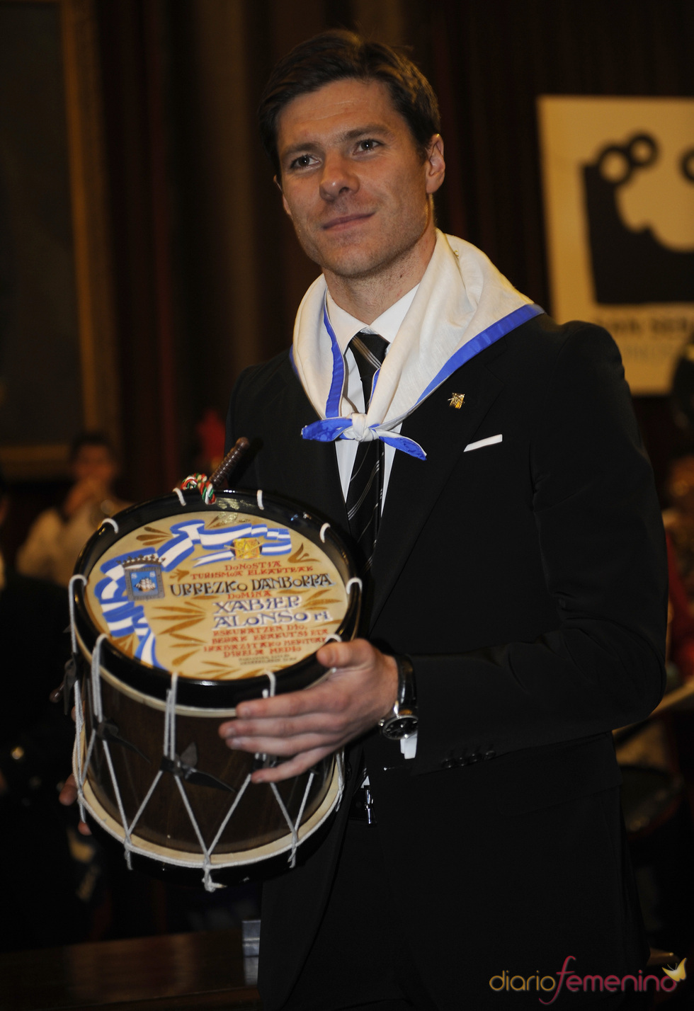 Hình nền xabi alonso real madrid (74) - hình nền bóng đá - hình nền cầu thủ - hình nền đội bóng