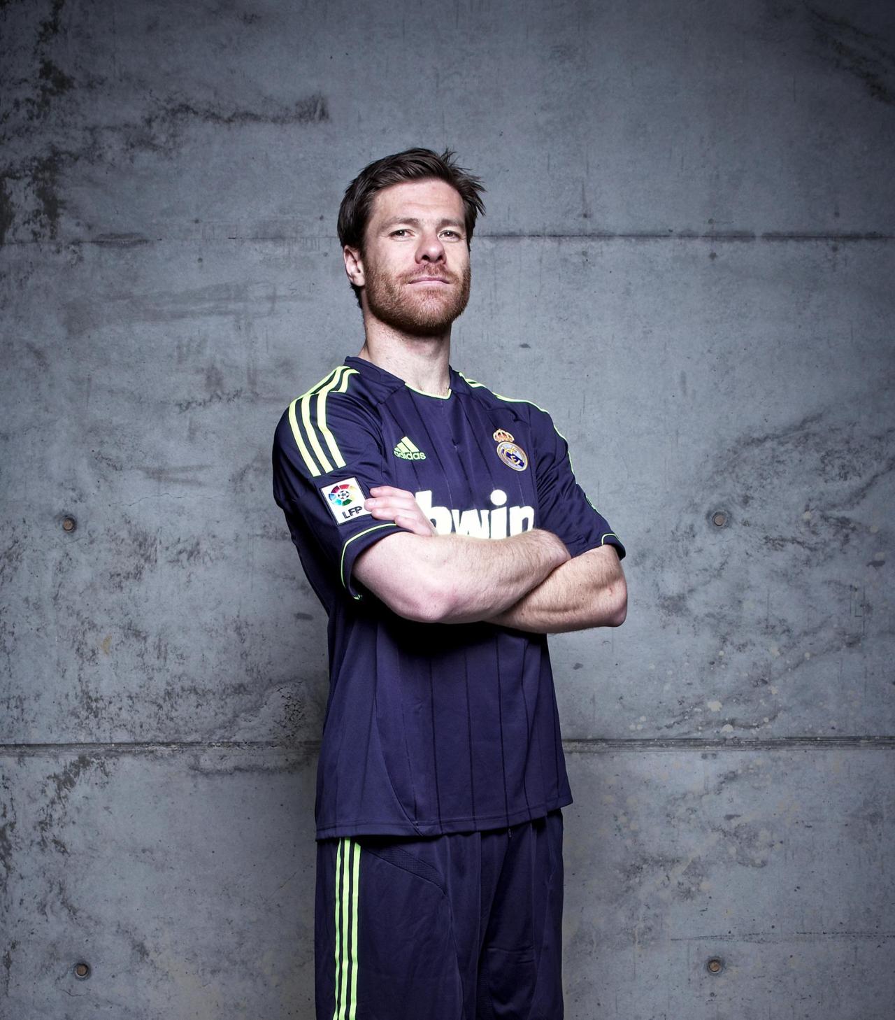 Hình nền xabi alonso real madrid (78) - hình nền bóng đá - hình nền cầu thủ - hình nền đội bóng